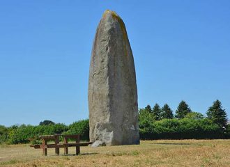 Menhir vom Champ-Dolent