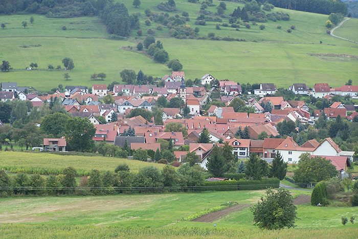 Blick auf das Dorf Sünna 